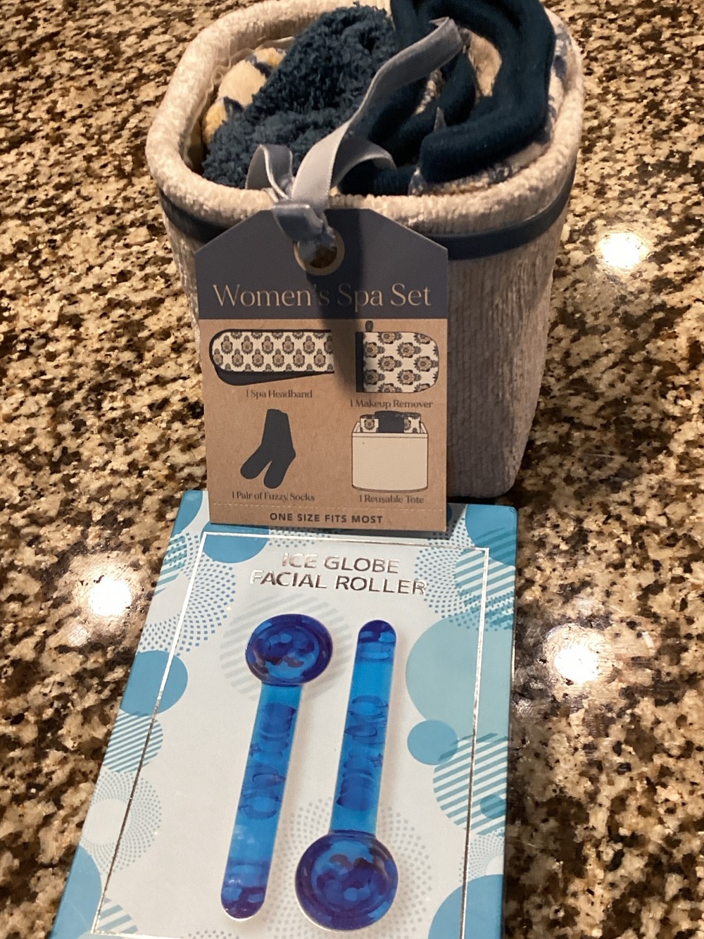 Women’s Spa Set & ice Globe Facial Roller